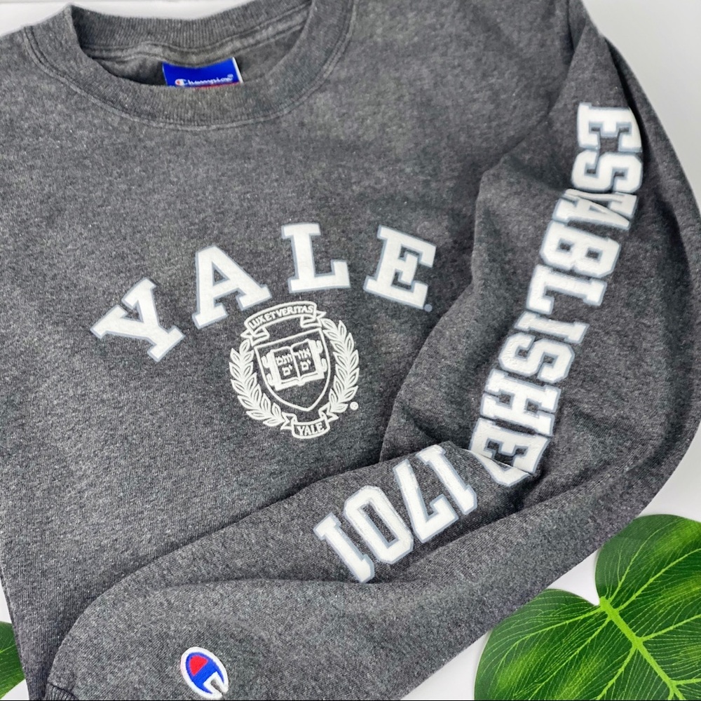 YALE Champion Long Sleeved Gray shirt SM